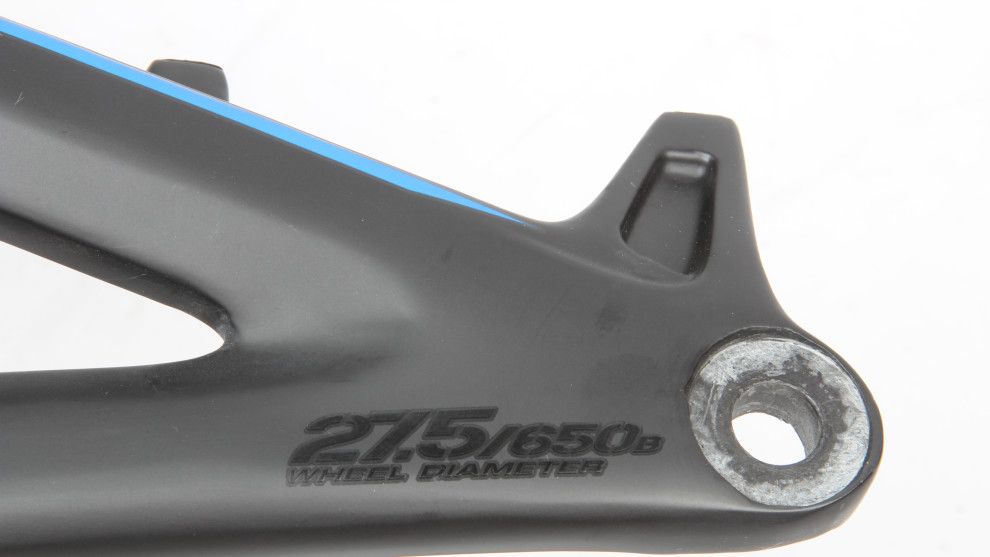 In case you need reminding what wheel size you&rsquo;re riding&mdash;at least the black-on-black decals with the blue and red colour options make the sticker frenzy  less obvious.